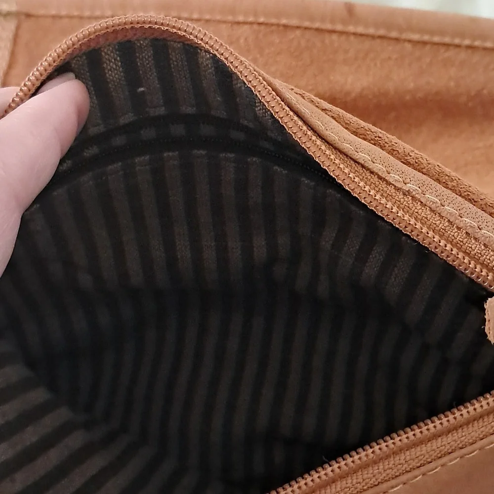 Hand Made American Indian Suede Leather Bag - Picture 5 of 9